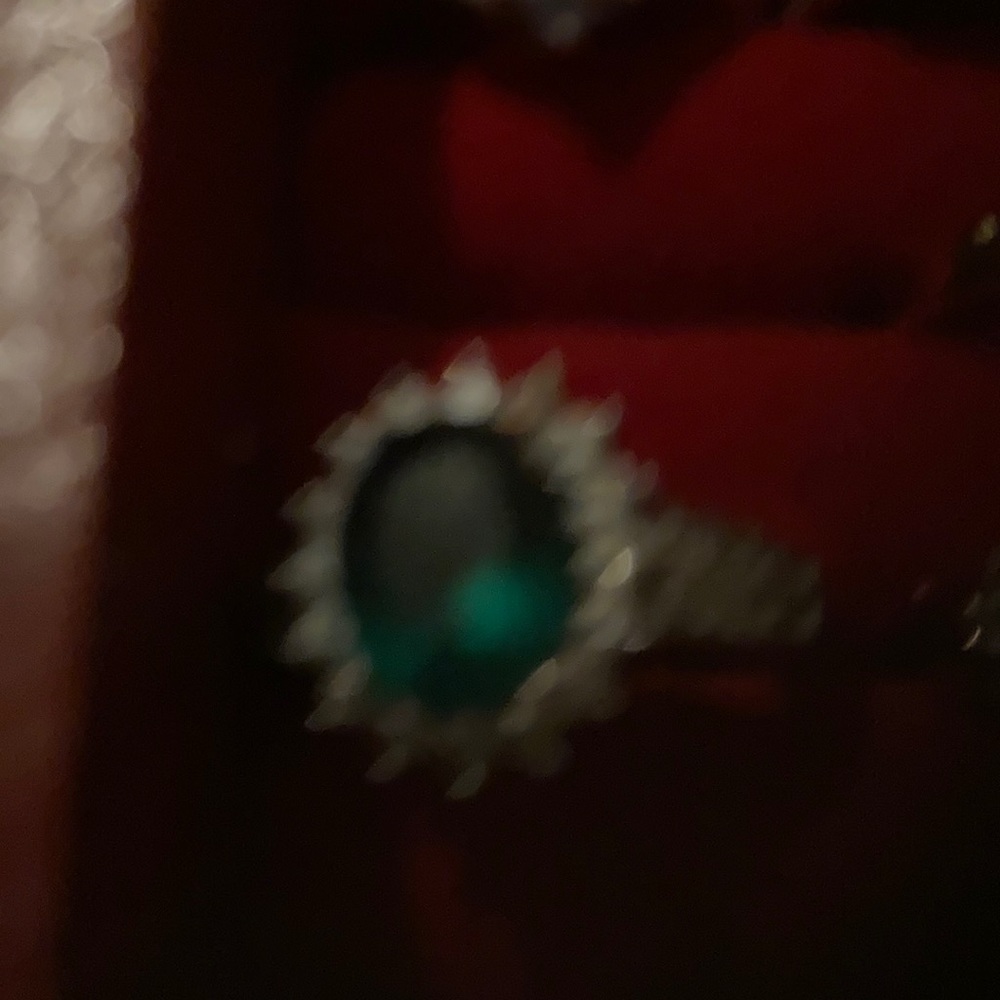 Beautiful emerald ring. - Picture 3 of 5